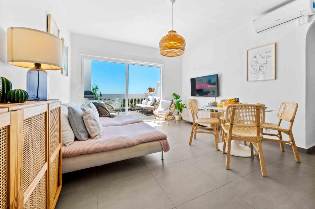Las Palmas 8b Oasis Properties 6