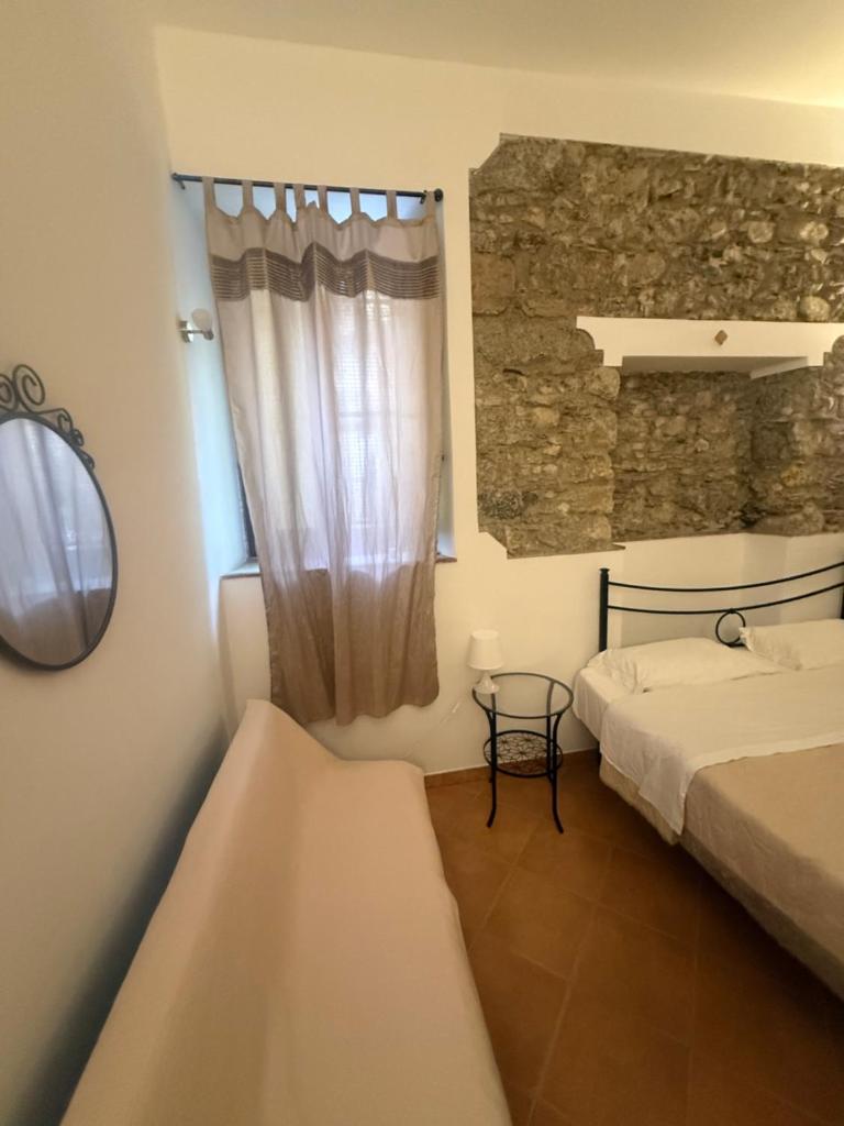 incantevole e storico appartamento in pieno centro 7