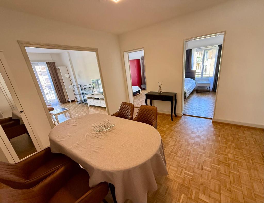 CH Apartment Lausanne Gare 8