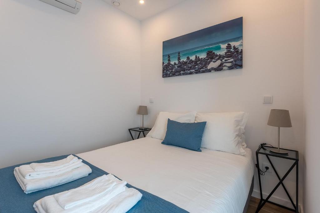 Cozy Oeiras Home for Beach, Lisbon & Cascais 7