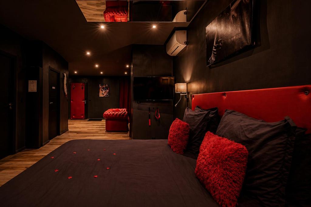 LoveRoom#1 by Pimente ton couple 8
