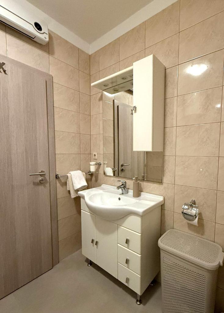 Apartment ONE 7