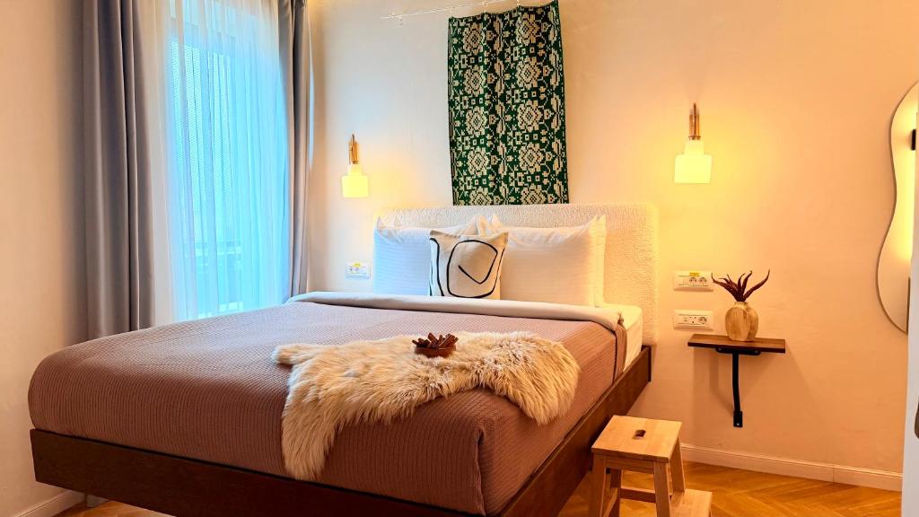 Central Bucharest Design Studios - Cozy, Modern and Steps from Piața Romană 1