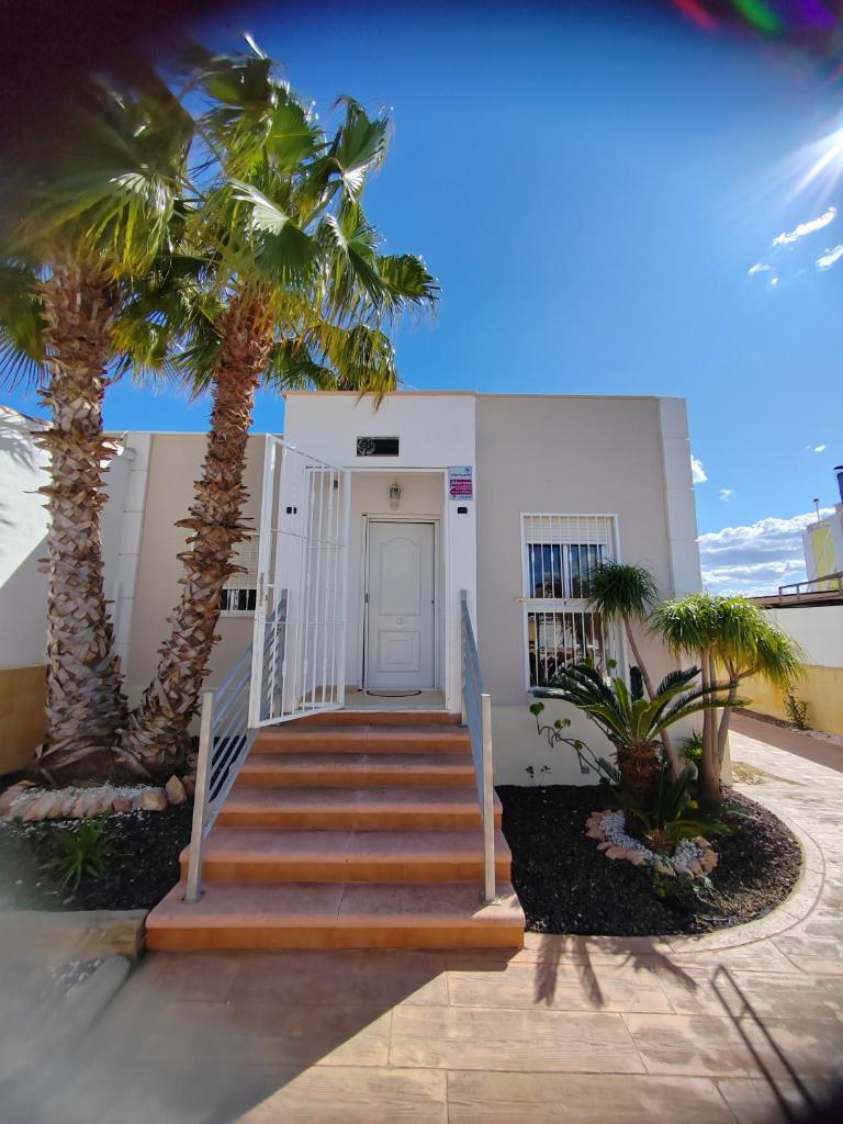 Nini's House 7