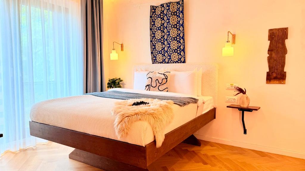 Central Bucharest Design Studios - Cozy, Modern and Steps from Piața Romană 3