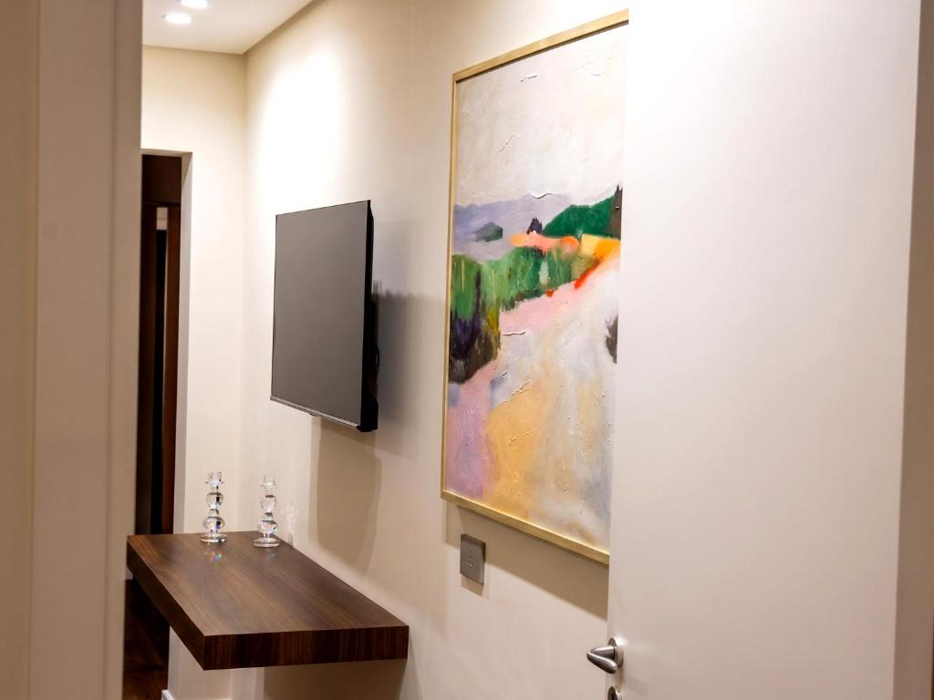Gloeden House 5