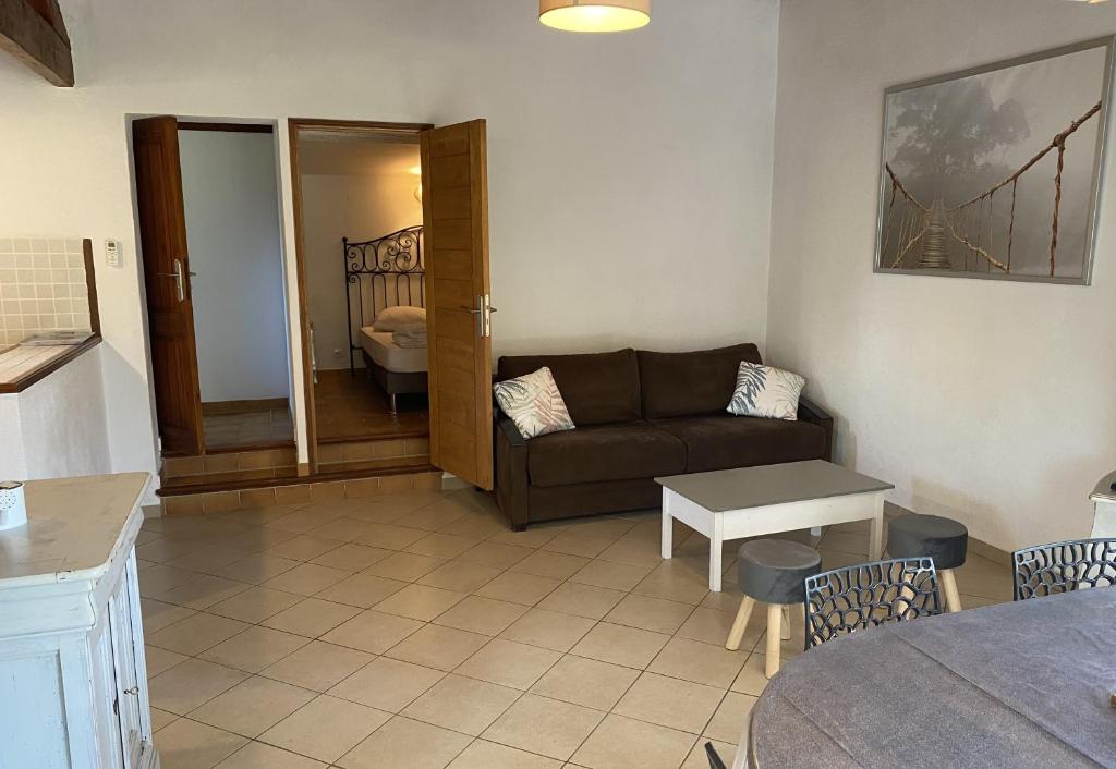 Petite maison sous les oliviers à Sanary 8