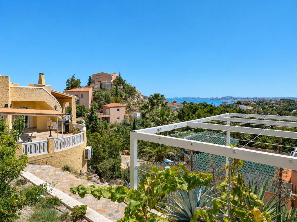 Mediterranean Luxury Villa by NRAS 7