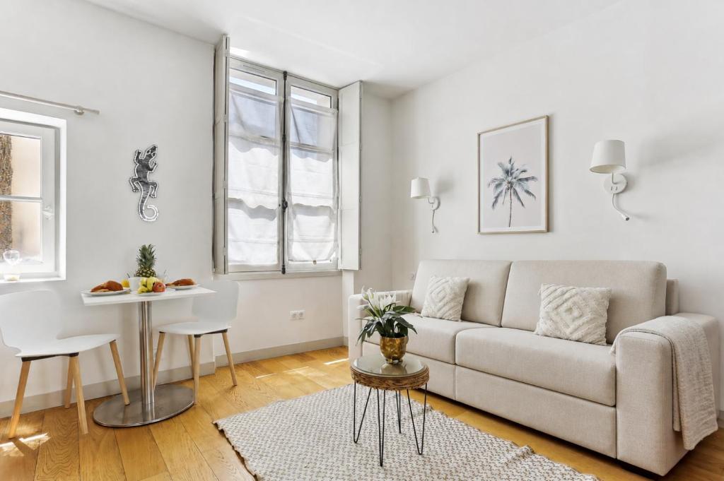 Modern cosy flat in Versailles 7