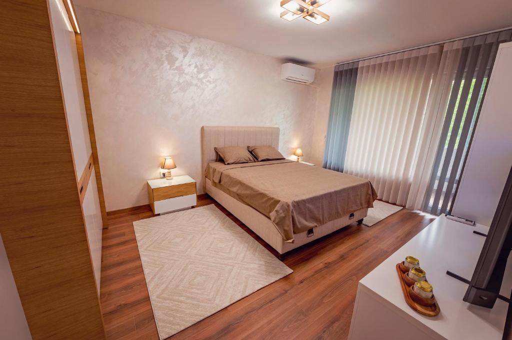 Infinity Boutique Apartment 5