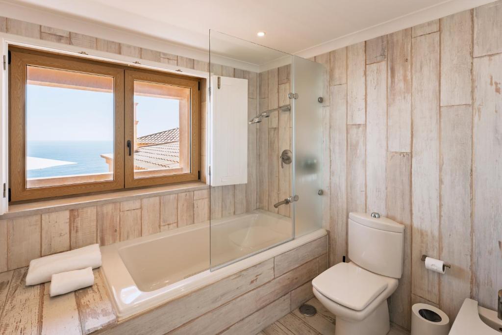 Casa Pôr do Sal - Boutique Suites, Sea Views & Heated Pool 5