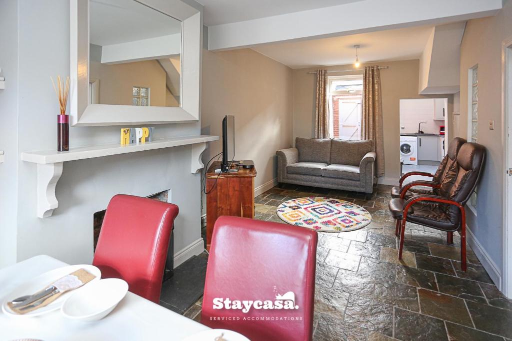Gateway Abode Near City Centre w Street Parking 4
