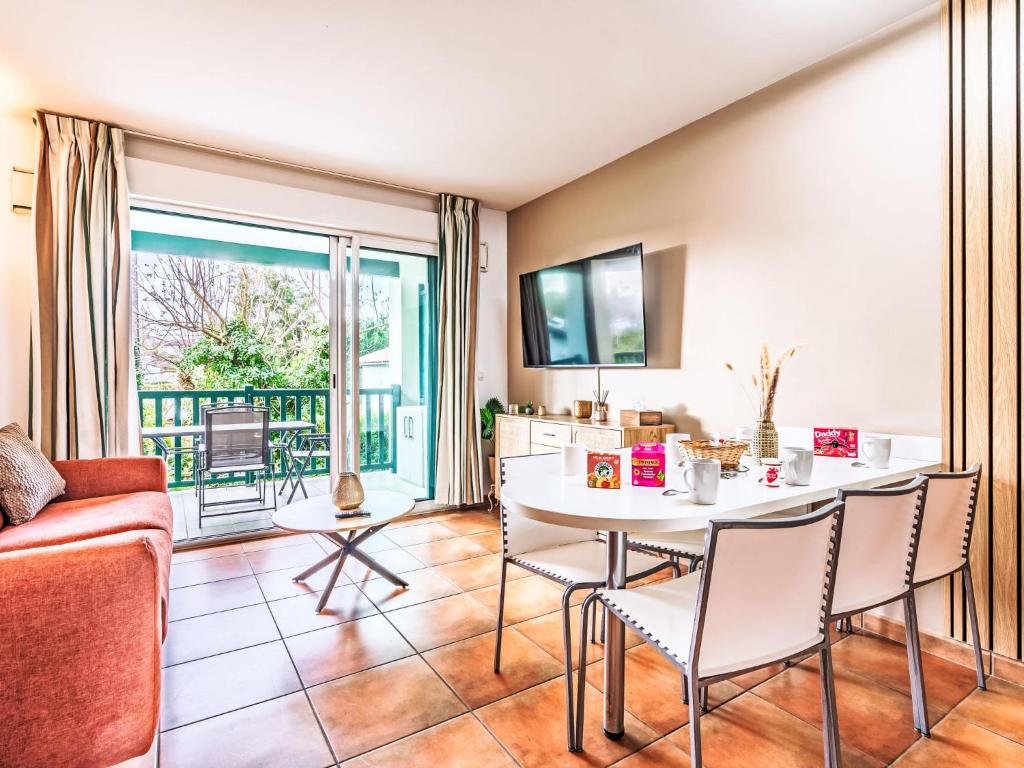 Apartment Domaine Hamaika by Interhome