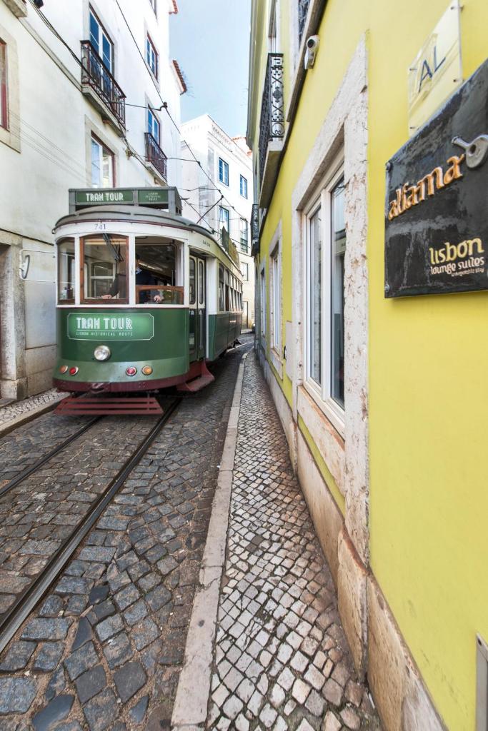 Alfama - Lisbon Lounge Suites 8