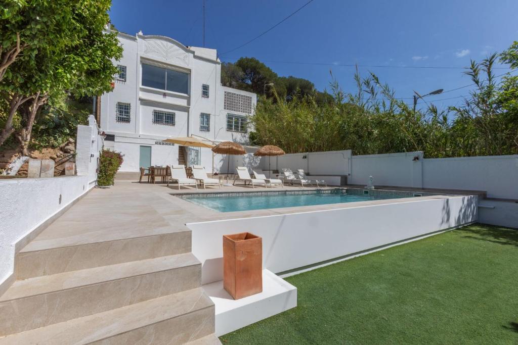 CASA CANYET con piscina a un paso de Barcelona y la playa 1