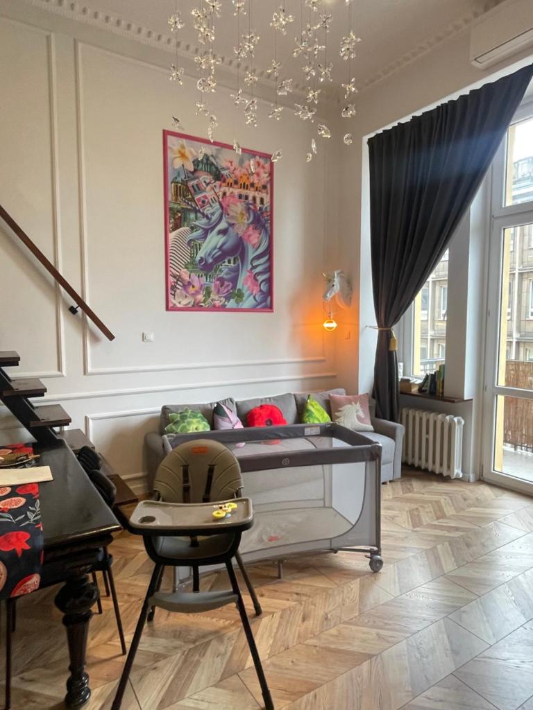 Loft z Antresolą i Balkonem w Centrum Przystań Jednorożca Klimatyzacja Faktura 6