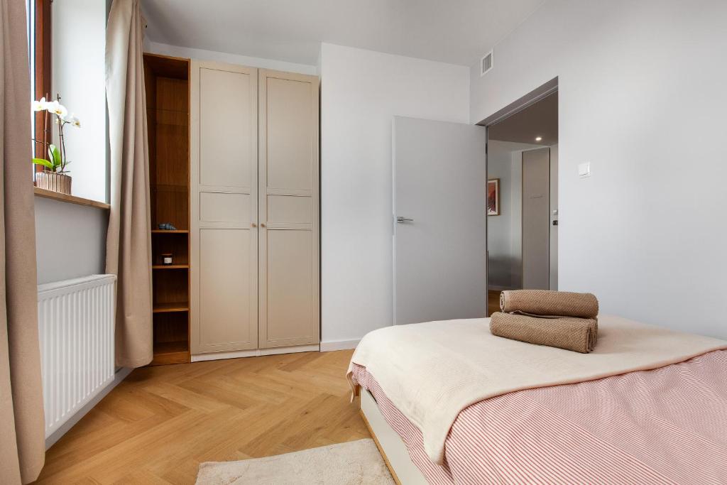 GoodHome - Sea Towers Apartment 7