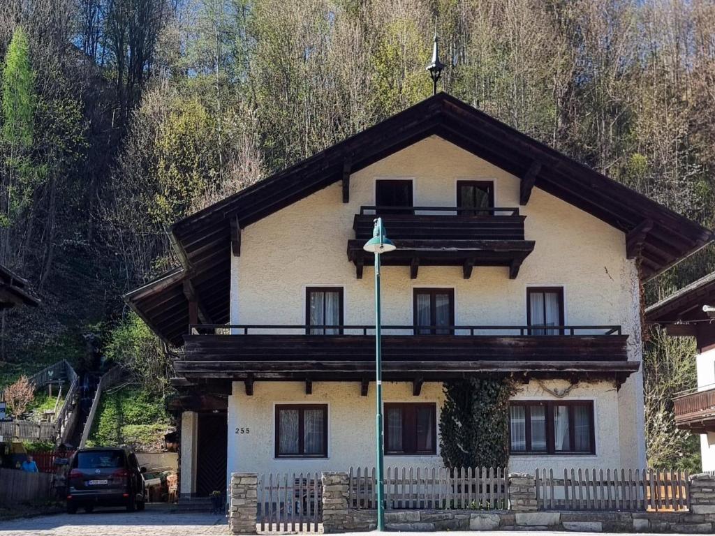 Ferienhaus in Saalbach-Hinterglemm 1