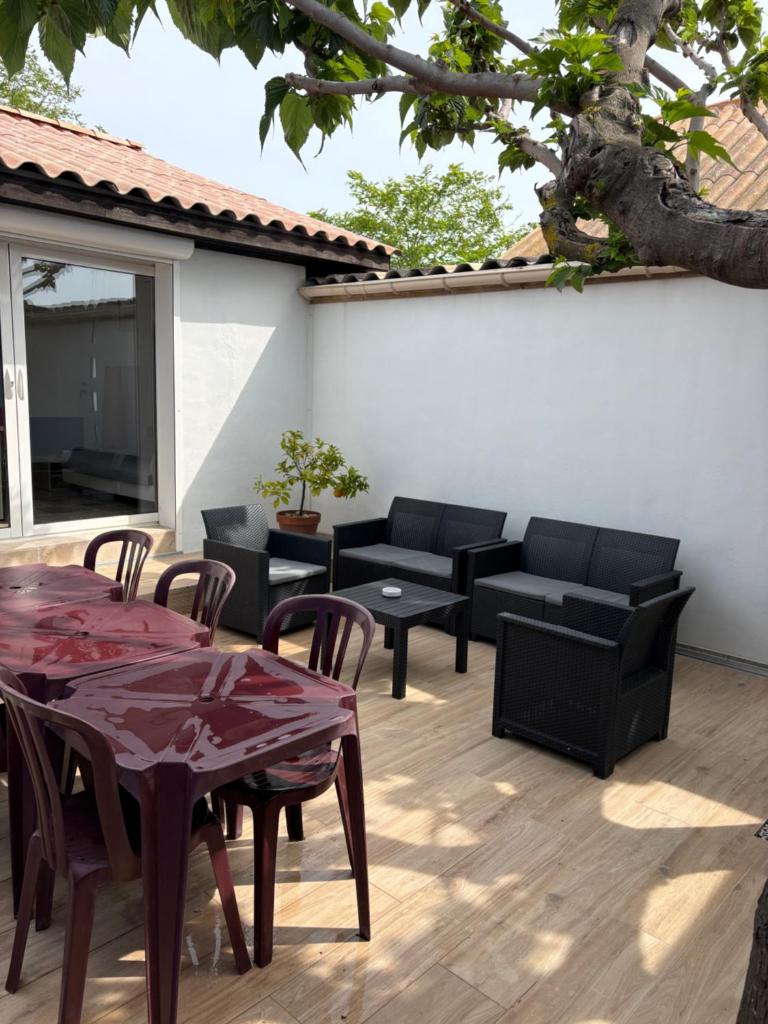 Maison Gekko I & II, climatisée avec patio, places de parking privées, plage à 800m 6