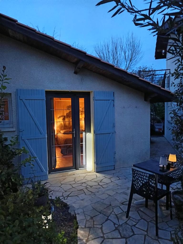 Ravissante suite avec parking privé 6
