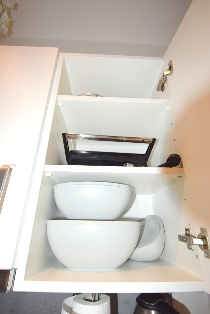 Cozy Apartments in Central Location with Free Parking 5