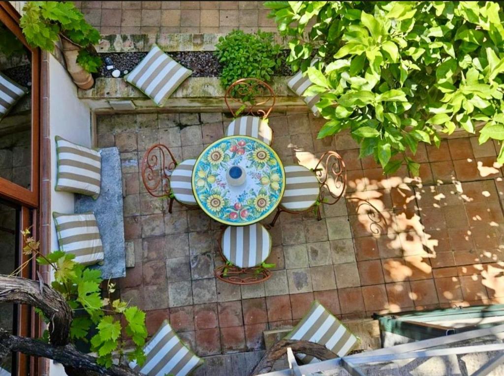Casa di Regina - City Center, Completely Renovated, Historical 6