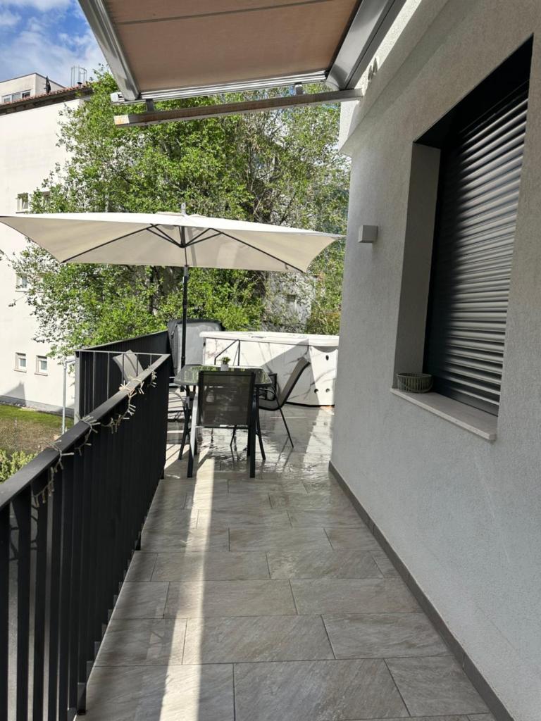 Villa Hajdi Q & U 6