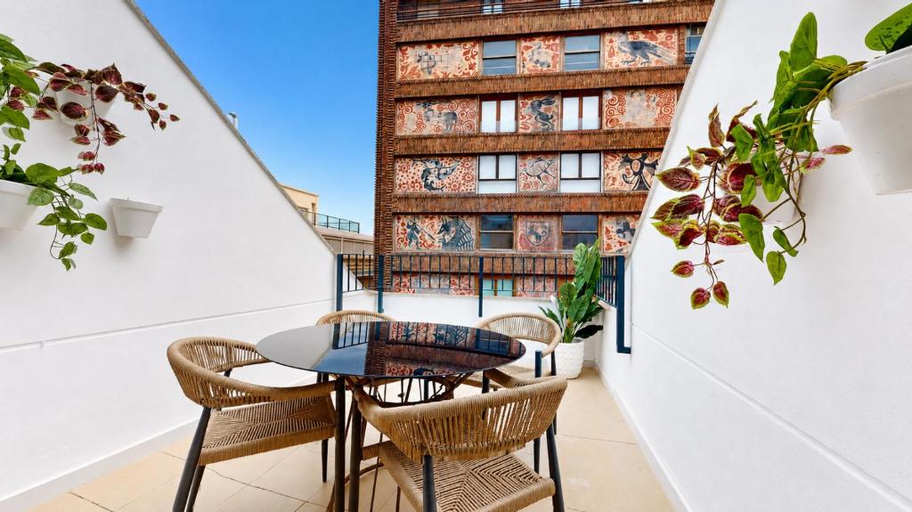 Myflats La Marina 6