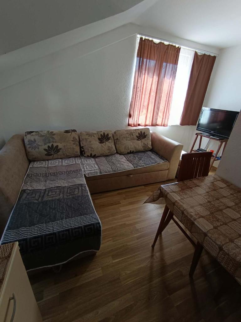 Family House Near Motorway 6 Guests 3 Bedrooms 5