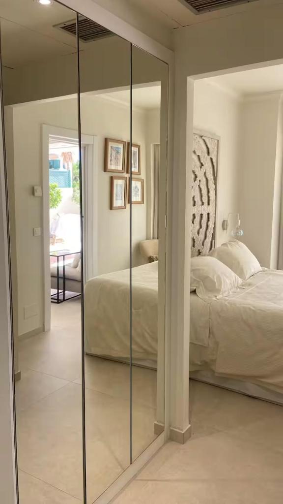 Apartamentos Guadalpin Boutique 5