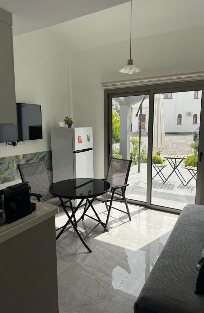 Row 7 Holiday Homes 3
