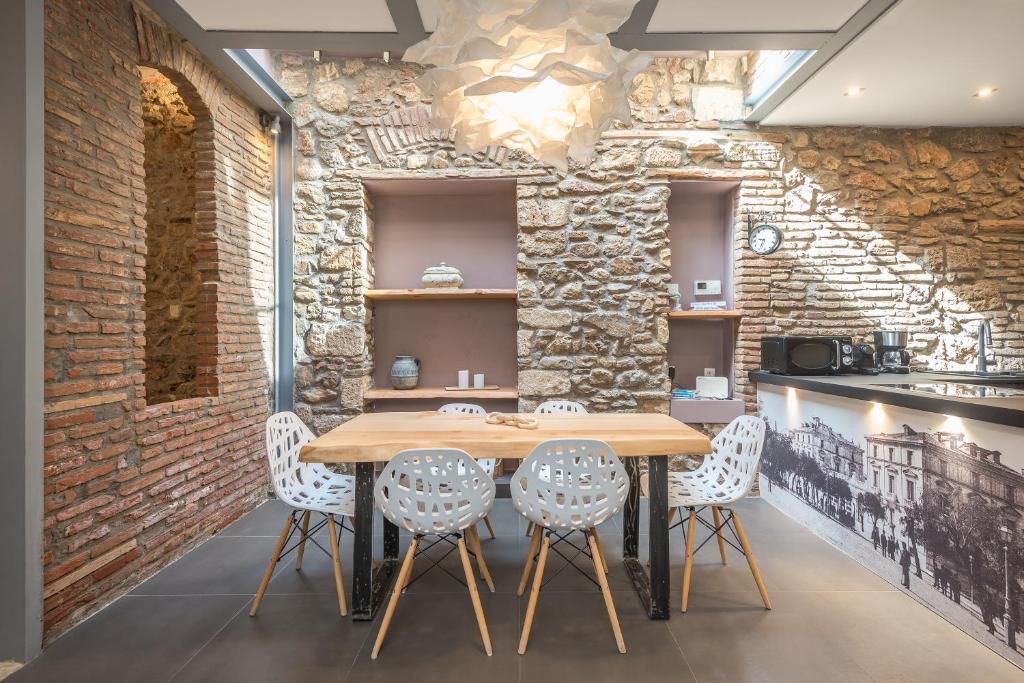 Contemporary Acropolis House 3