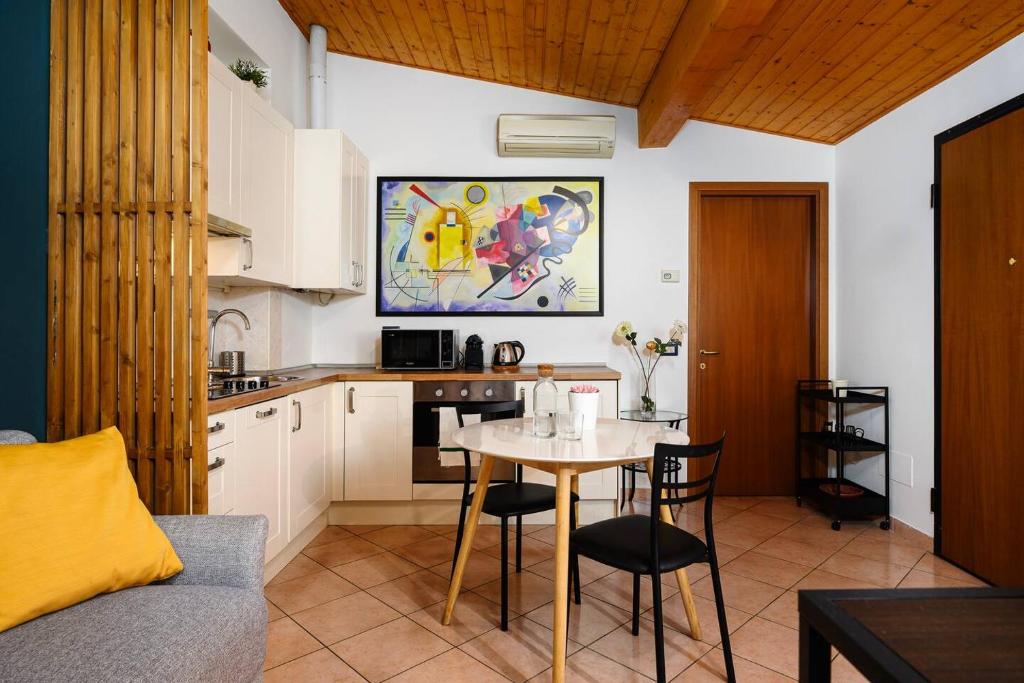Modern Apartment Near Centrale Station 4