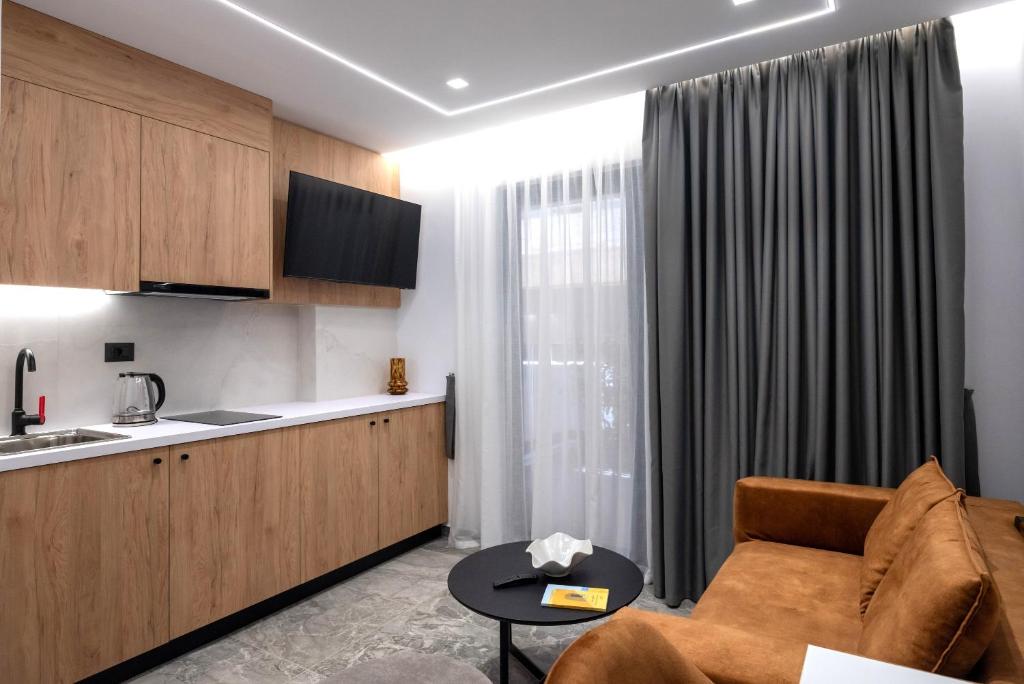 Captain Napoleon Paterakis CNP Luxurious Suites 7