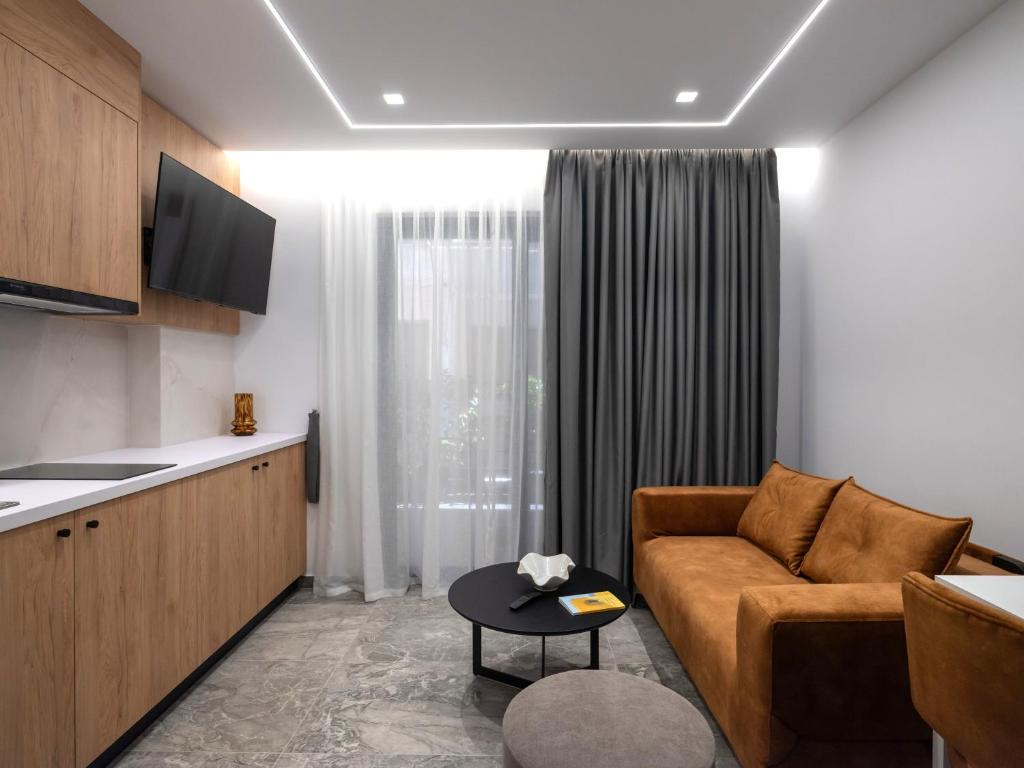 Captain Napoleon Paterakis CNP Luxurious Suites 6