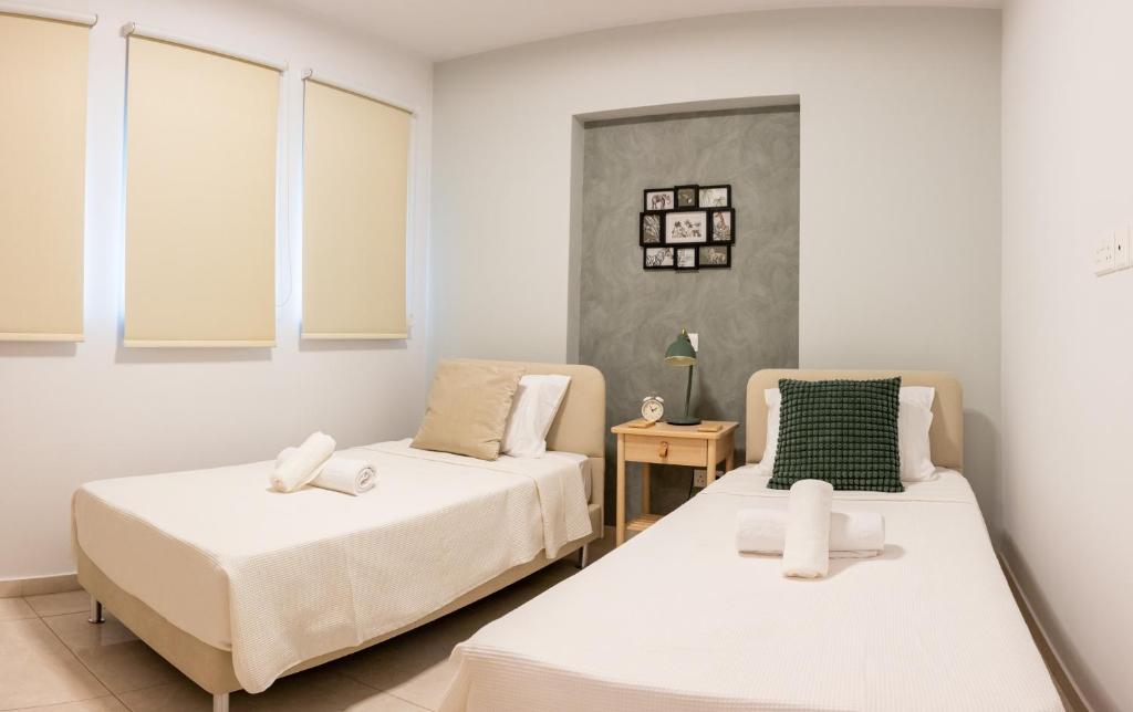 Dinglis Residences 31 2