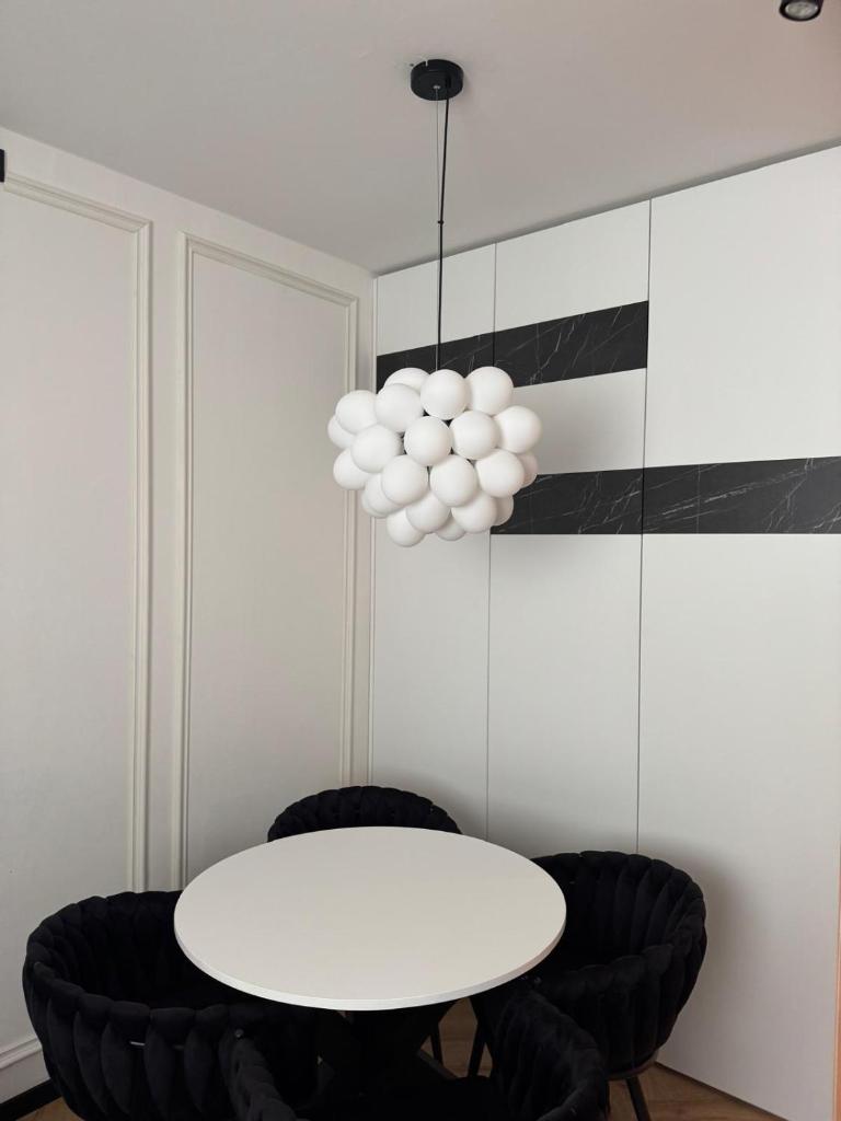 Modern Luxury Apartment 1