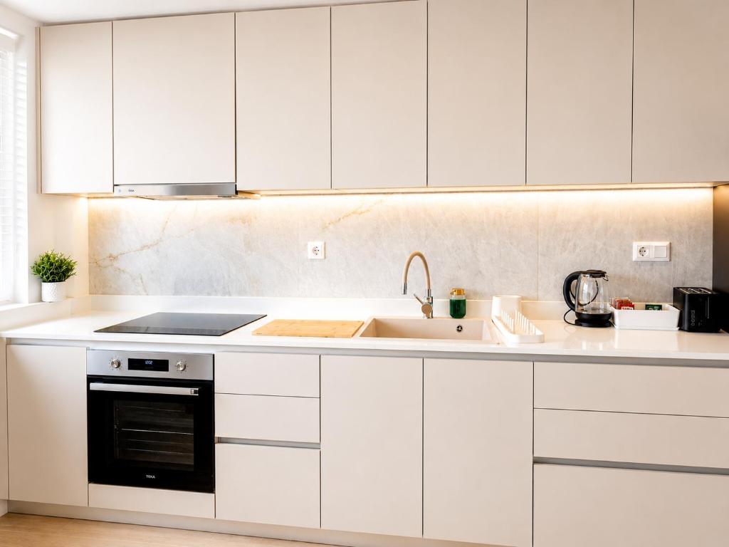 George Airport Apartments 4