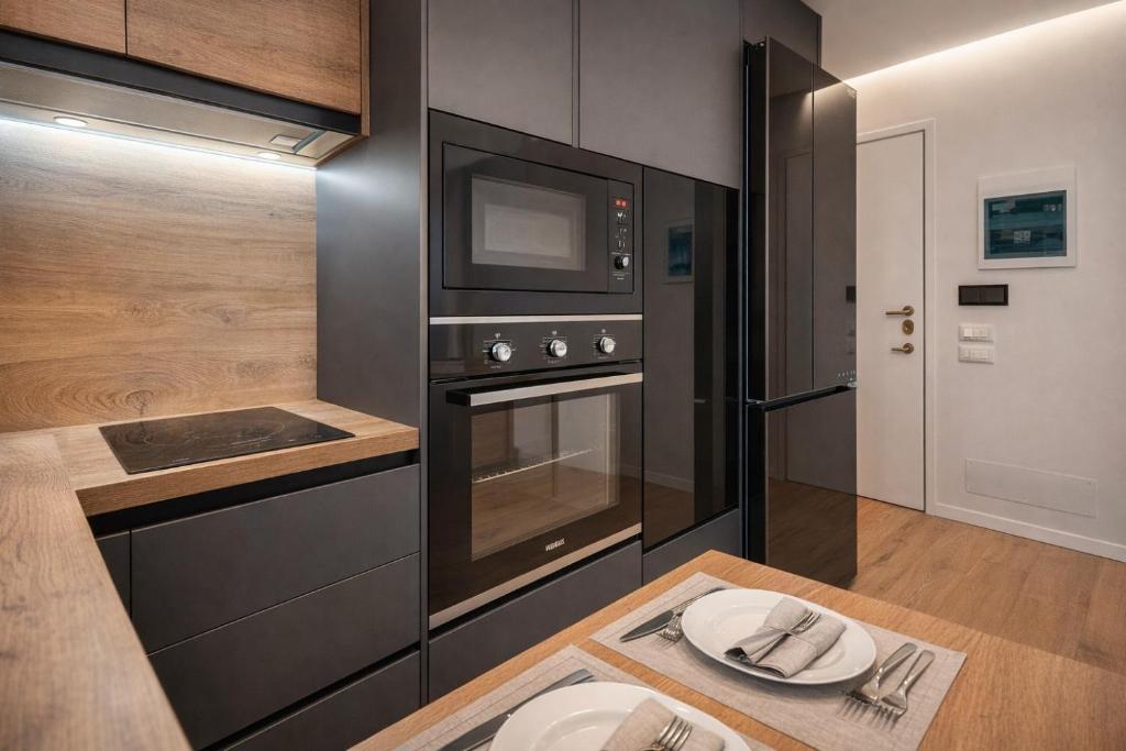 PIN Apartments - 3 Min to Skanderbeg 8