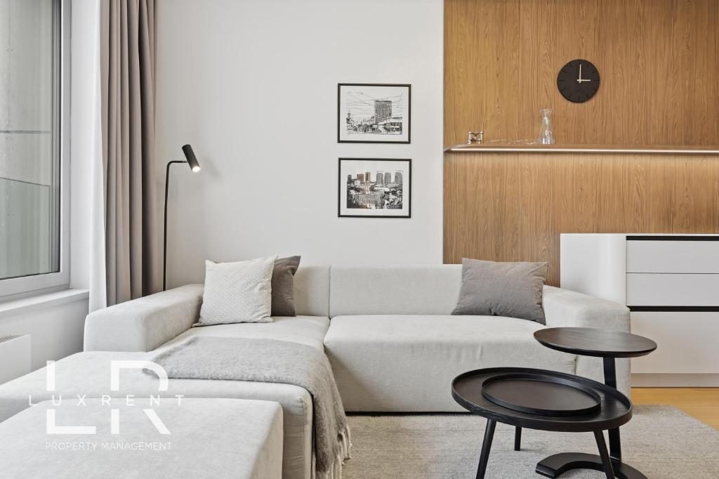SKYPARK Elite Suite, City View ,FREE PARKING 8