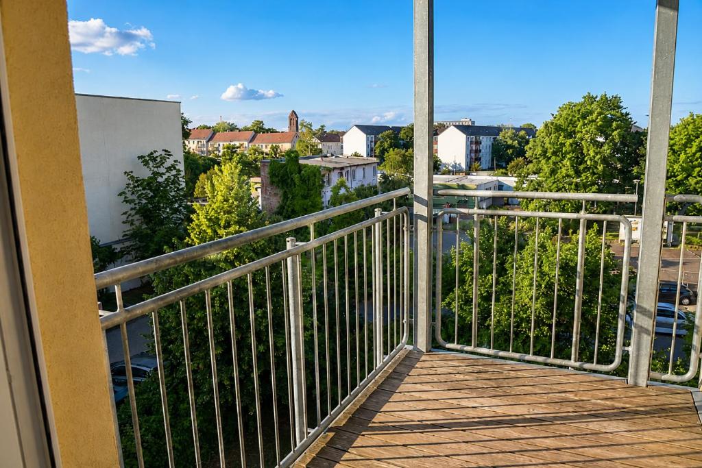 Ruhiges & modernes 5-Personen Apartment mit Boxspringbetten, Smart-TV, Wlan und Balkon 3