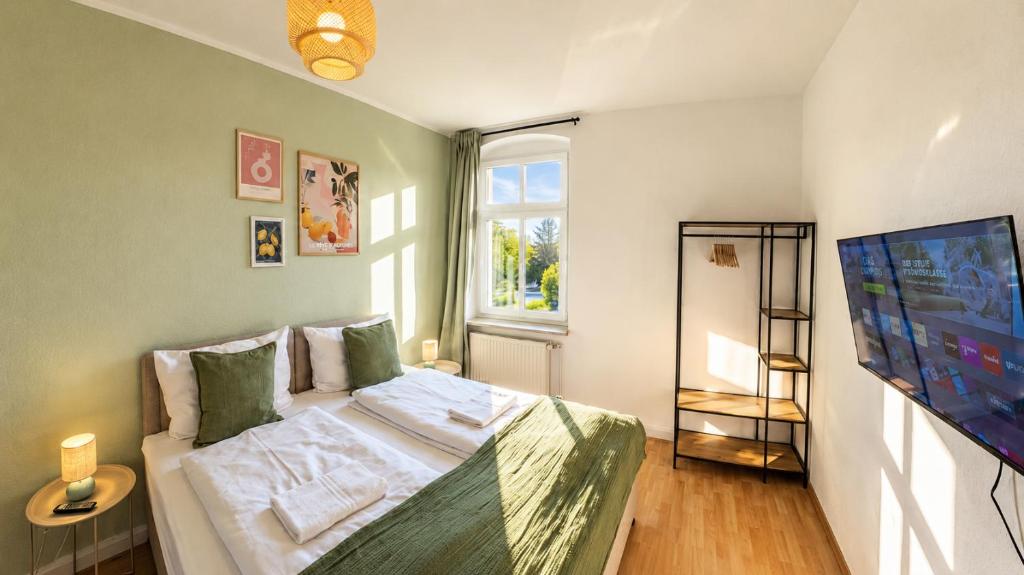 Ruhiges & modernes 5-Personen Apartment mit Boxspringbetten, Smart-TV, Wlan und Balkon 4