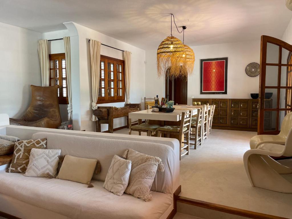 Authentic Villa with amazing pool 3