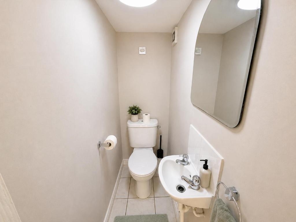 Luxury Central Apartment 6