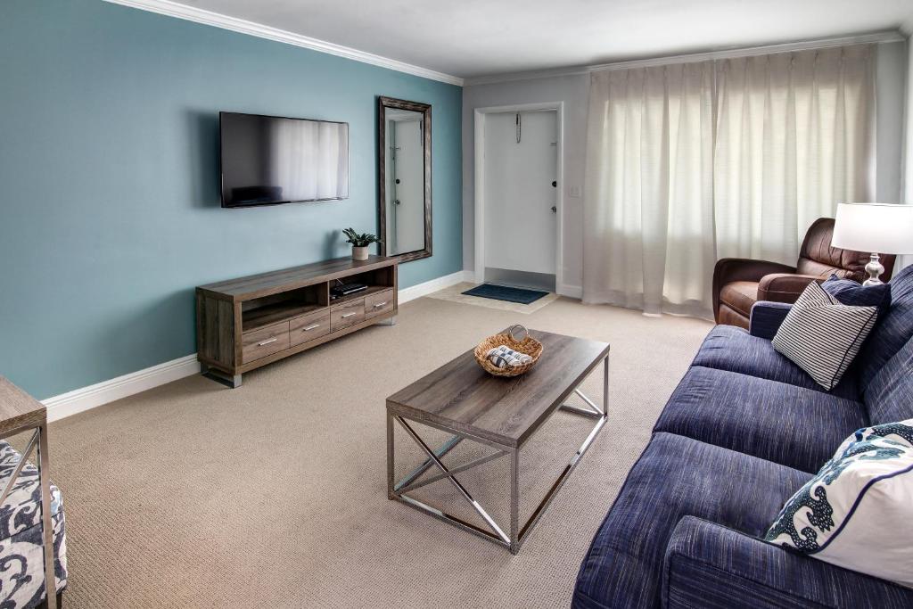 May-Dee Suites in Florida Image