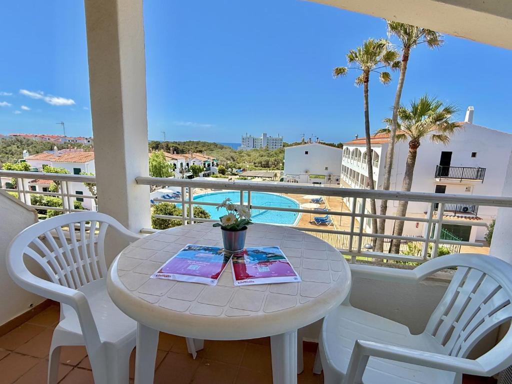 Mitjana -Apartamento con piscina junto la playa