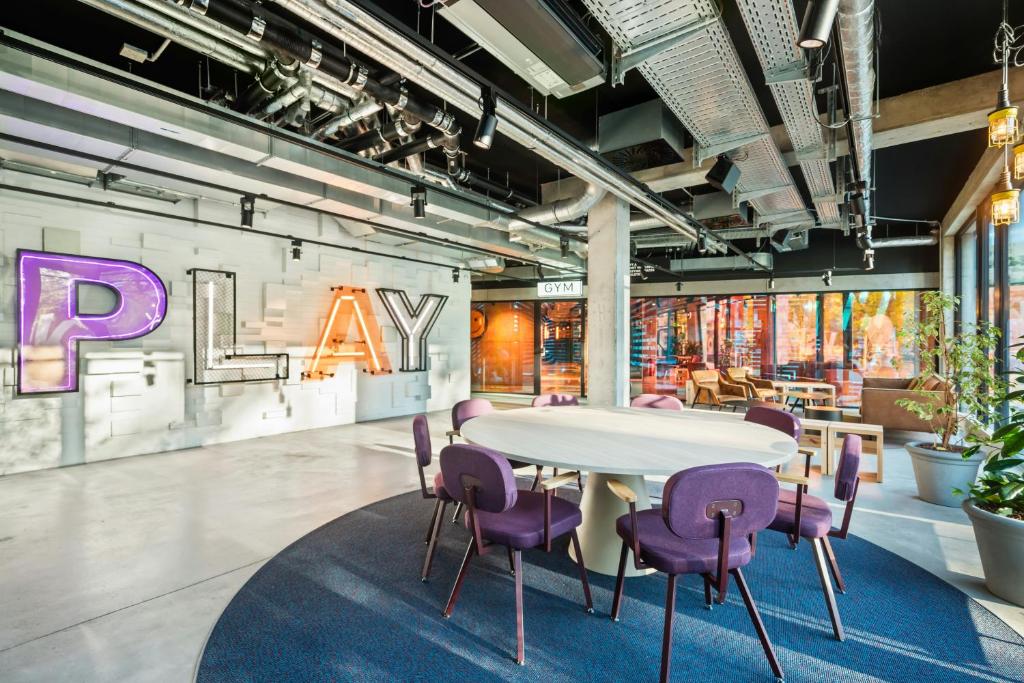 The Social Hub Berlin Alexanderplatz Extended Stay 4