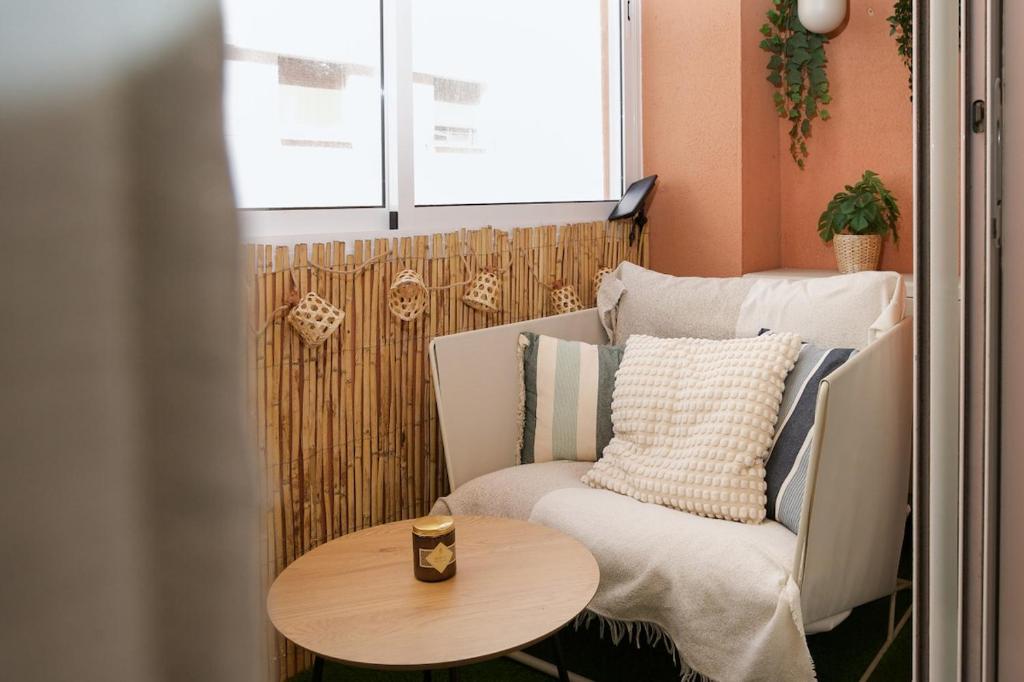 Salty Life · 2BR - Parking - 5min Walk to Beach 8