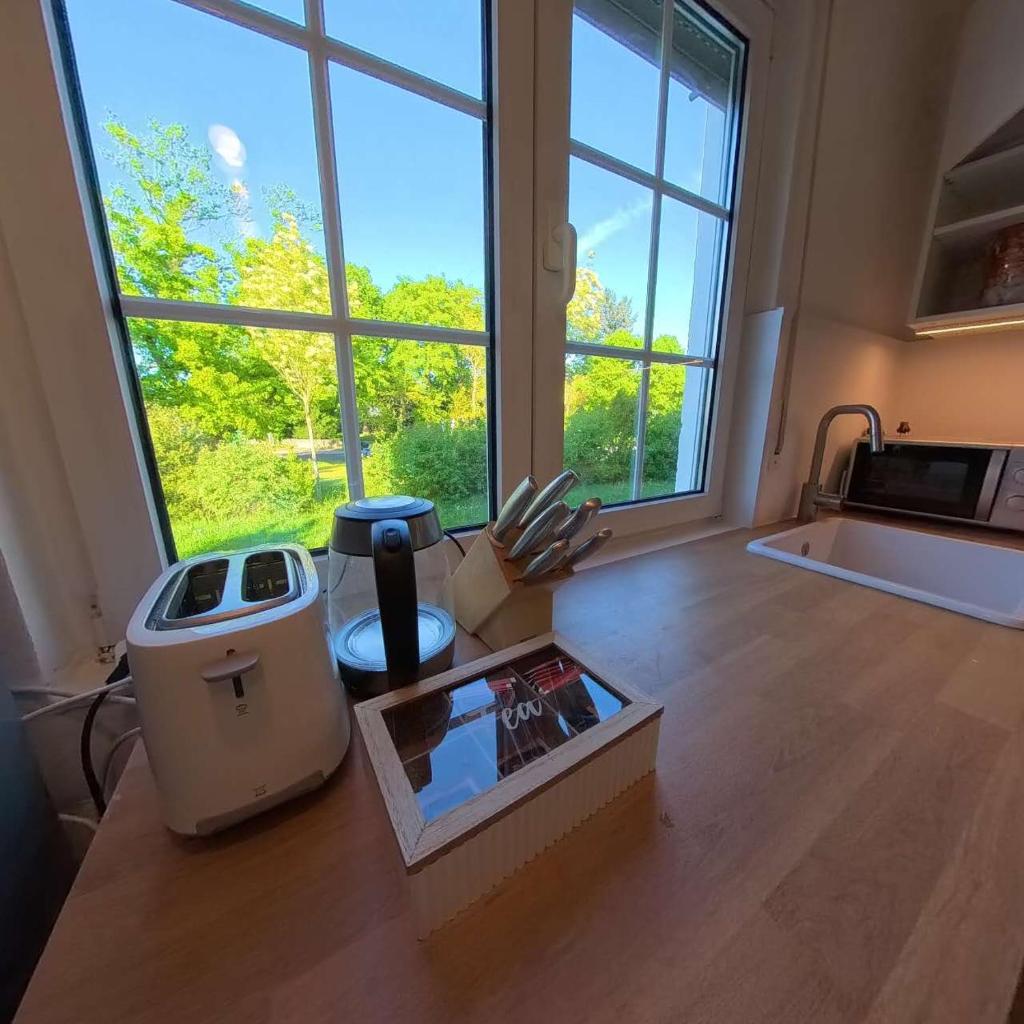Family-Friedndly Home with Large Garden &BBQ Grill 4