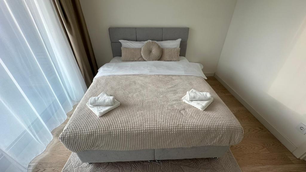 Eterna Premium Apartment 1 BDR 4